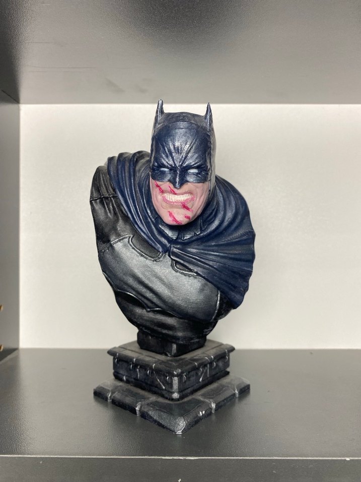 Koyu Gri Batman Figürü Büstü - Görsel 5