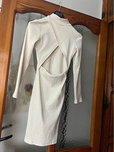 xs Beden Bershka elbise