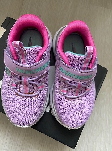 Skechers