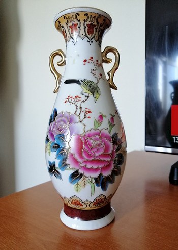 Beden Vintage Çiçek Desenli Renkli Beyaz Vazo