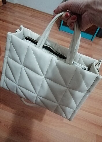 Stradivarius ekru orta boy çanta 