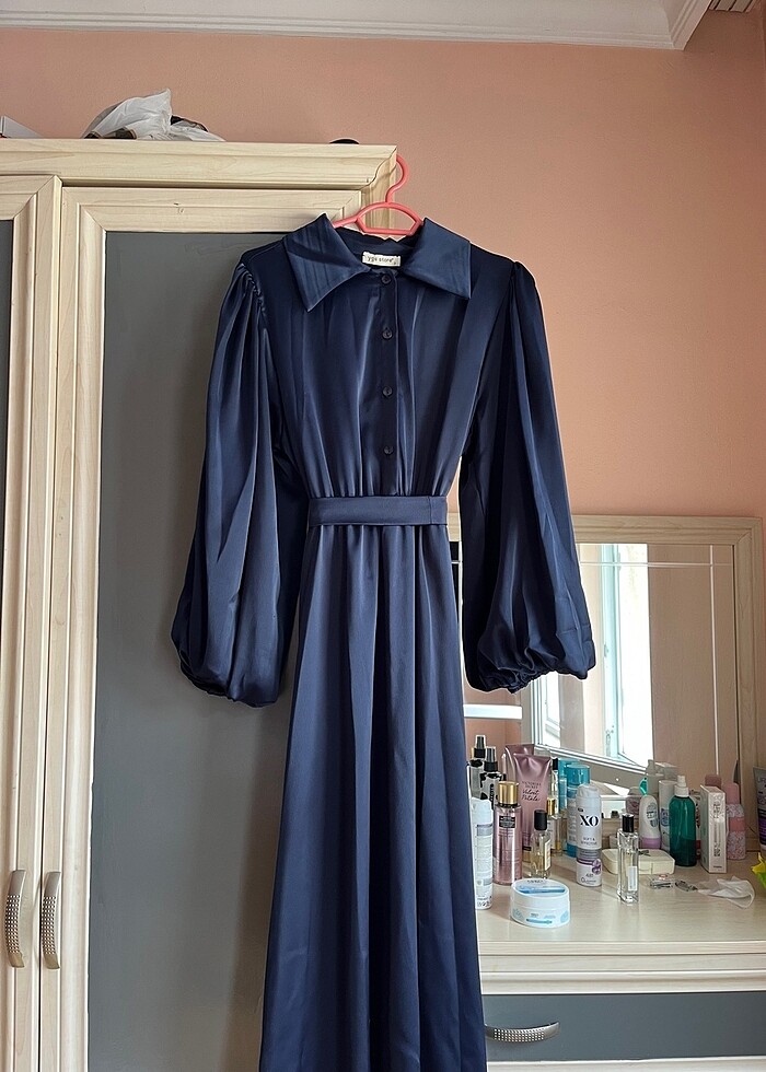 Saten lacivert abiye - Görsel 3