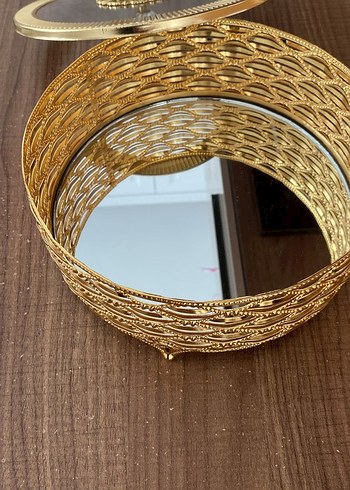 Altın Renkli İşlemeli Modern Klasik şekerlik - Görsel 2