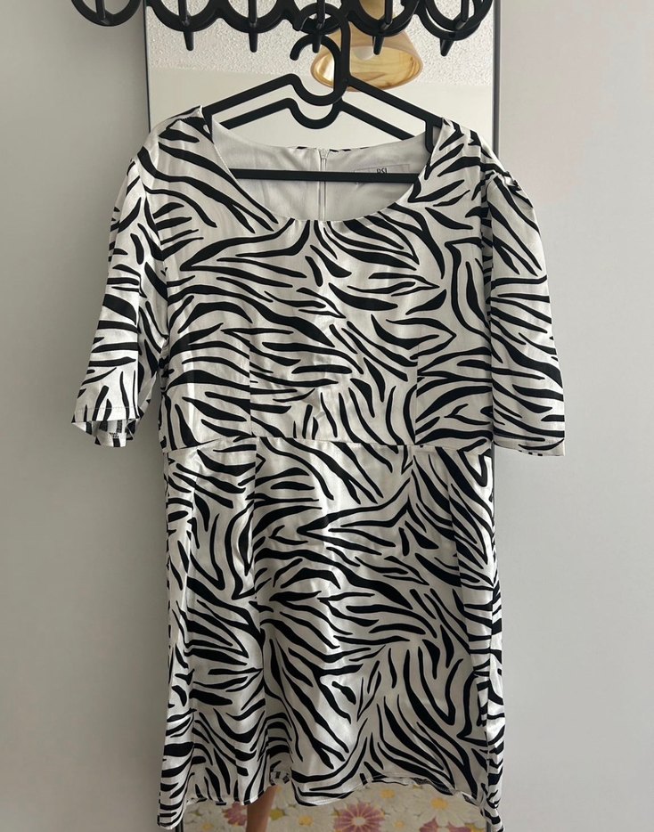 Zebra Desenli Bsl L Mini Elbise - Görsel 4
