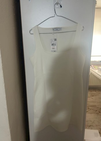 Mango M Etiketli Beyaz Kolsuz Elbise - Görsel 3