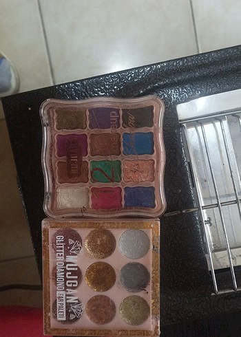 Çok Renkli Parlak Far Paleti - Görsel 5