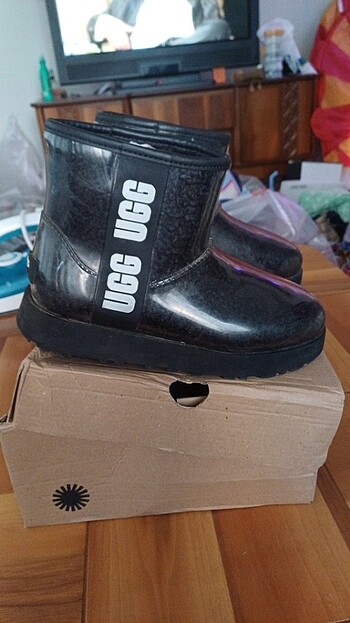 Ugg bot