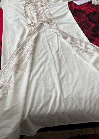 Nakışlı Beyaz Uzun Kadın Sabahlık - Görsel 2