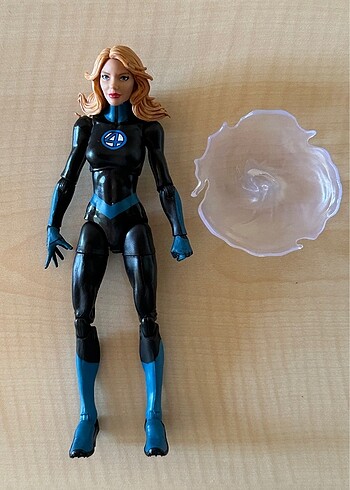 Marvel Legends Invisible Woman