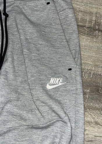 Nike tech gri - Görsel 3