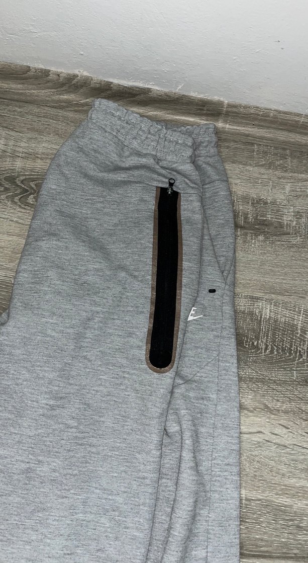 Nike tech gri - Görsel 2