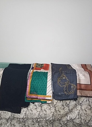 Diğer İpek eşarplar hepsi 600