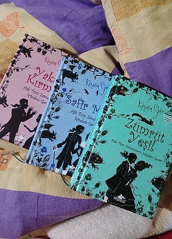 Aşk tüm zamanların içinden geçer kitap serisi