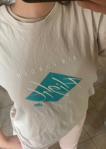 Nike Air jordan T shirt Bej