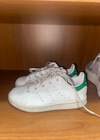Adidas stan smith Beyaz Bağcıklı çocuk Spor Ayakkabı