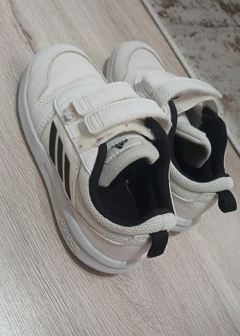 27 Beden beyaz Renk Gri Detaylı Beyaz Erkek Çocuk Spor Ayakkabı