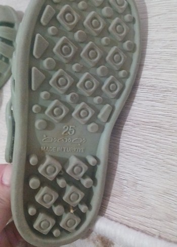 25 Beden Gri Erkek Çocuk Tokalı Kauçuk Terlik