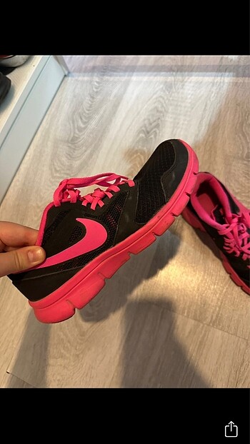 Nike ORJİNAL NİKE SPOR AYAKKABISI