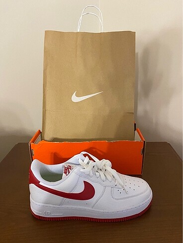 38 Beden Nike Air Force 1 07'