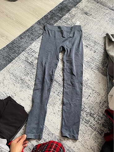 bershka tayt