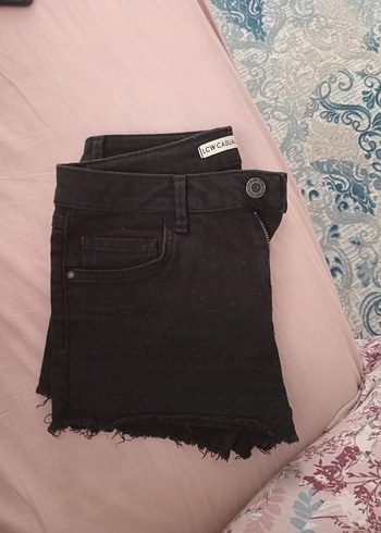 LC Waikiki LCW Casual Siyah Bol Kesim Mini Denim Şort