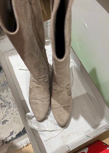 39 Beden Bej Süet Kadın çizme
