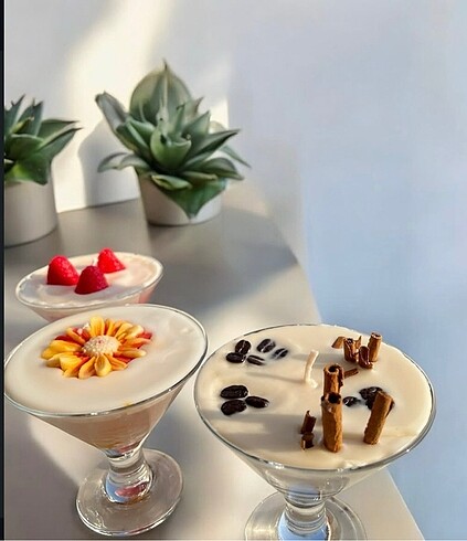 Çilek, Amber, Tarçın esanslı mumlar
