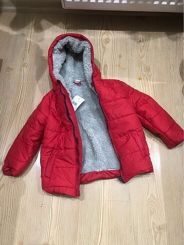 5 Yaş Beden kırmızı Renk Lc waikiki sıfır etiketli mont