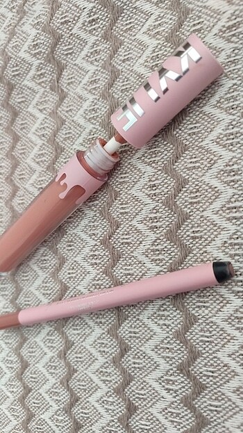 Kylie Cosmetics kylie cosmetic lip stick kahverengi