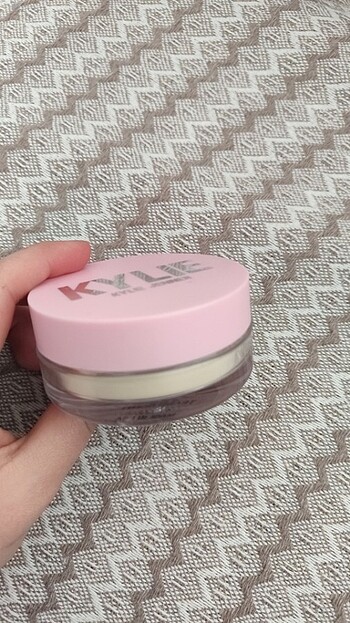 Kylie Cosmetics Kylie cosmetic pudra