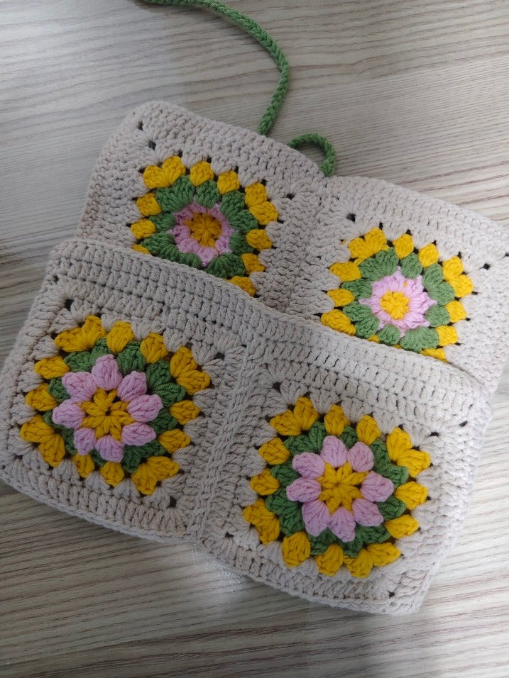 El emeği örgü kitap kılıfı - Görsel 2