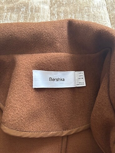 l Beden Bershka kaban