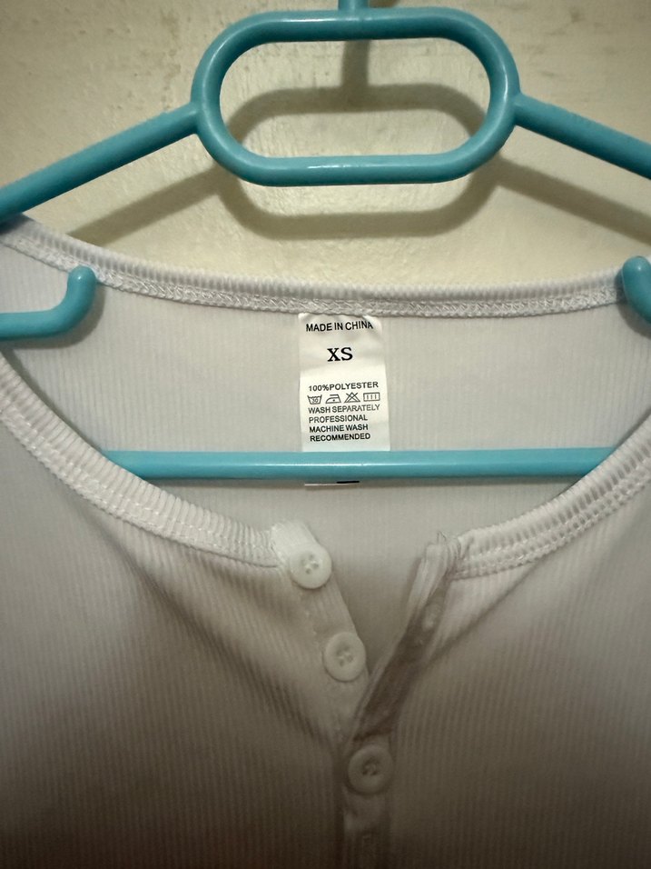 Düğmeli Beyaz Pamuklu Uzun Kollu Bluz - Görsel 2