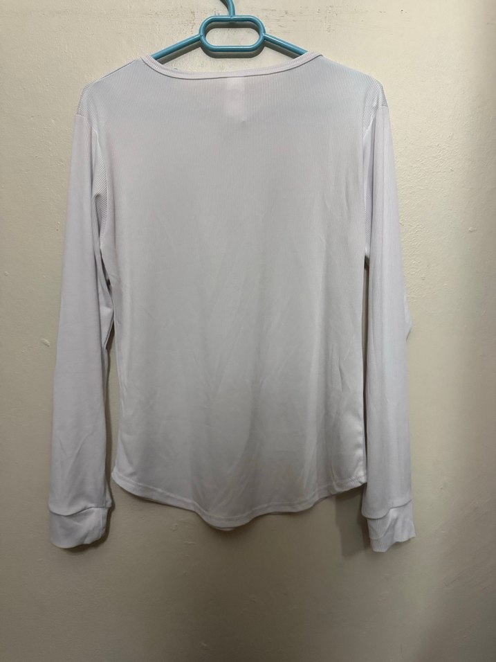 Düğmeli Beyaz Pamuklu Uzun Kollu Bluz - Görsel 3