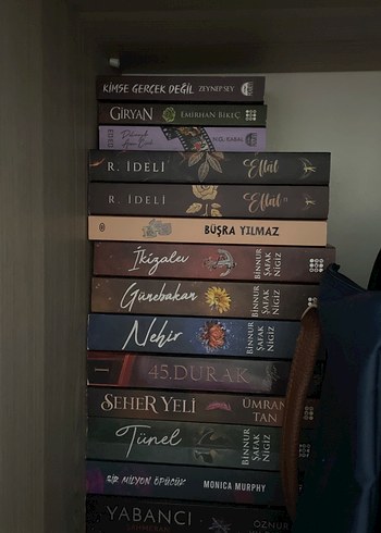 Çeşitli Roman Kitapları Wattpad