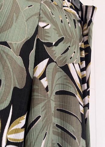 Yeşil Desenli Bol Kesim Kadın Kumaş Pantolon - Görsel 2