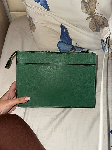 Beden Red fleece brooks brother clutch