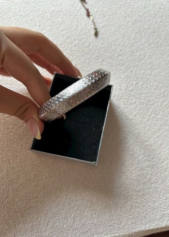 Accessorize Gri Yılan Desenli Tokalı Kadın Bileklik