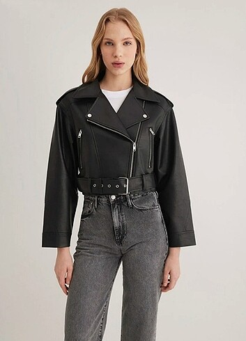 Mavi Jeans Mavi Siyah suni deri crop ceket