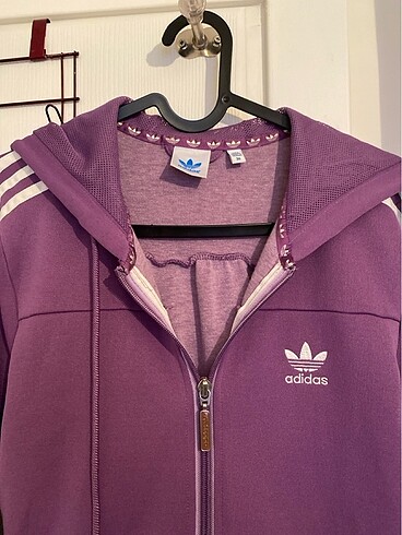 Adidas Adidas