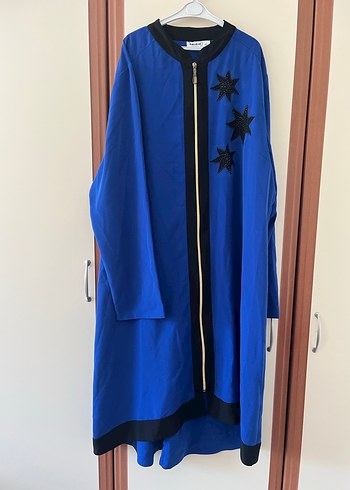 Mavi Nakışlı Uzun Kadın Ceket - Görsel 2