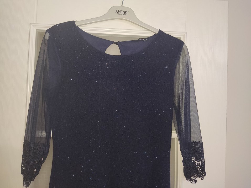 Lacivert Dantelli V Yaka Uzun Kollu Midi Elbise - Görsel 2