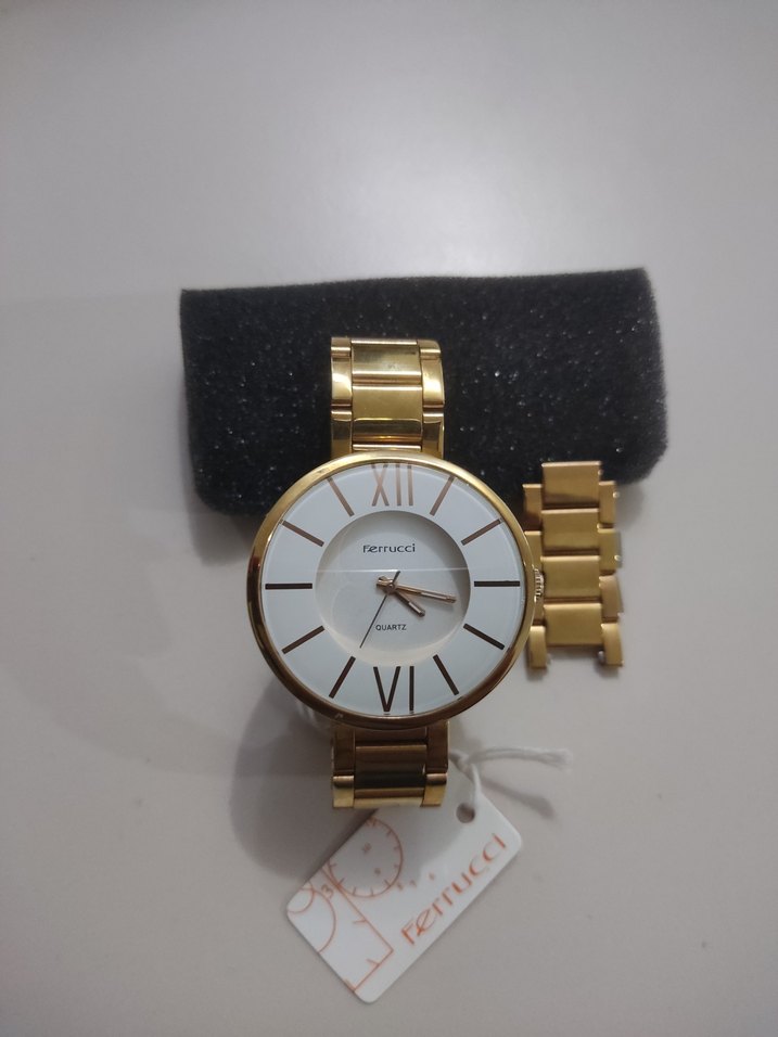 Altın Renk Modern Klasik Kadın Kol Saati - Görsel 4