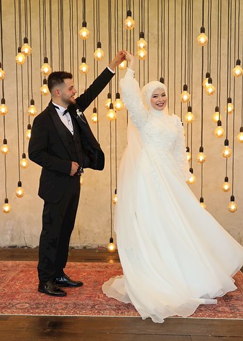 Uzun Kollu Vintage Beyaz Prenses Gelinlik - Görsel 9