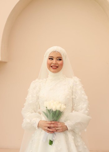 Uzun Kollu Vintage Beyaz Prenses Gelinlik - Görsel 10