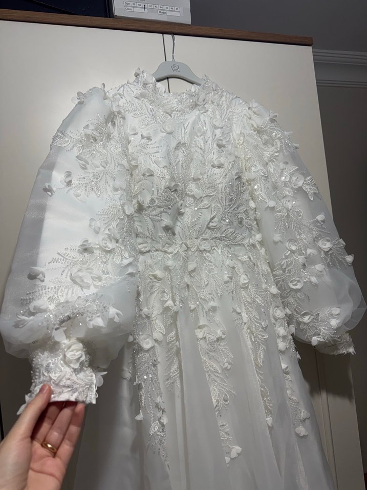 Uzun Kollu Vintage Beyaz Prenses Gelinlik - Görsel 3