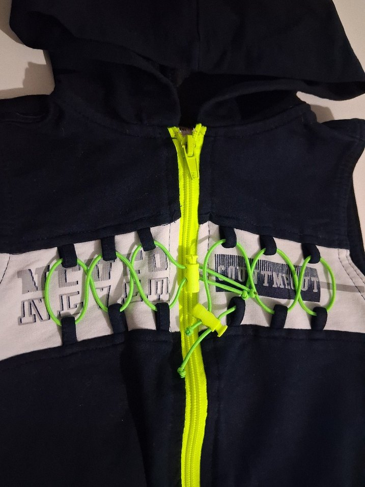 Kapüşonlu Fermuarlı Erkek Çocuk Yelek - Görsel 2