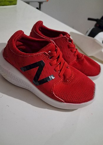 New Balance 23