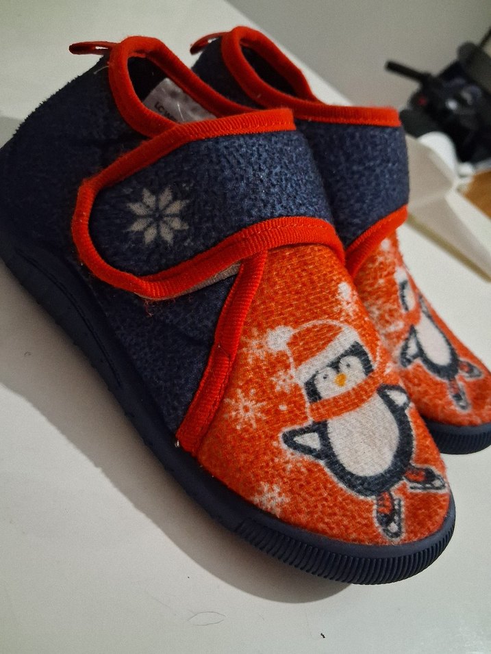 Renkli Erkek Çocuk Ev Terliği Velcro Bağlı - Görsel 2