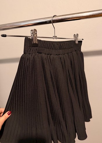 Siyah Keten Pilili Mini Etek - Görsel 2